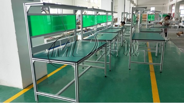 防靜電流水線工作臺(tái) 防靜電流水線工作臺(tái)