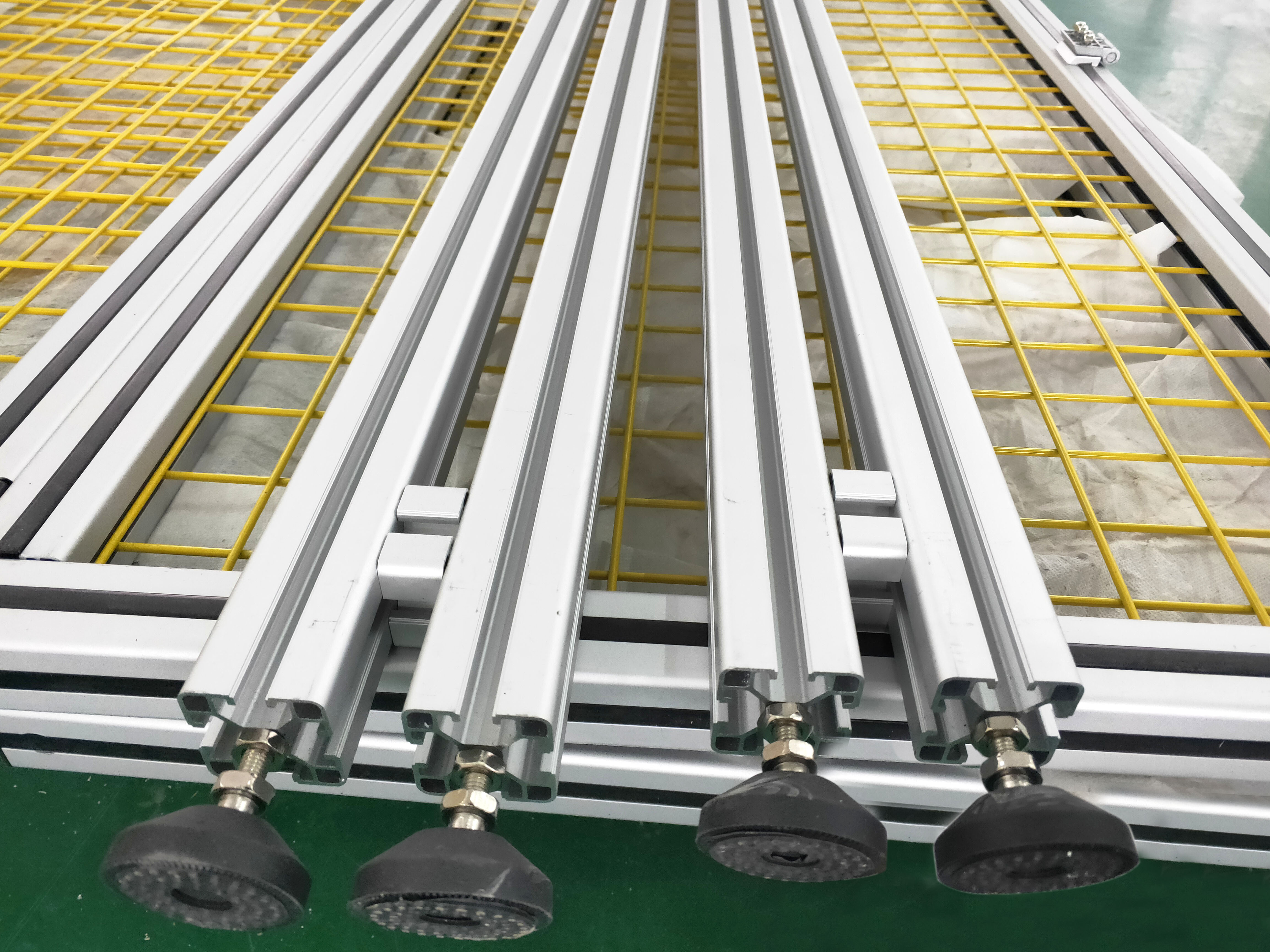 鋁型材的制作流程，南京鋁擠壓廠告訴你